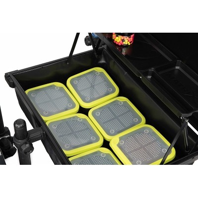 In use (bait tubs not supplied).