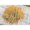 Guru Commercial Cage Feeder