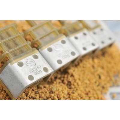 Guru Commercial Cage Feeder